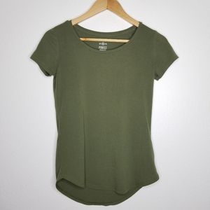 Green SO High-Low Hem T-shirt
